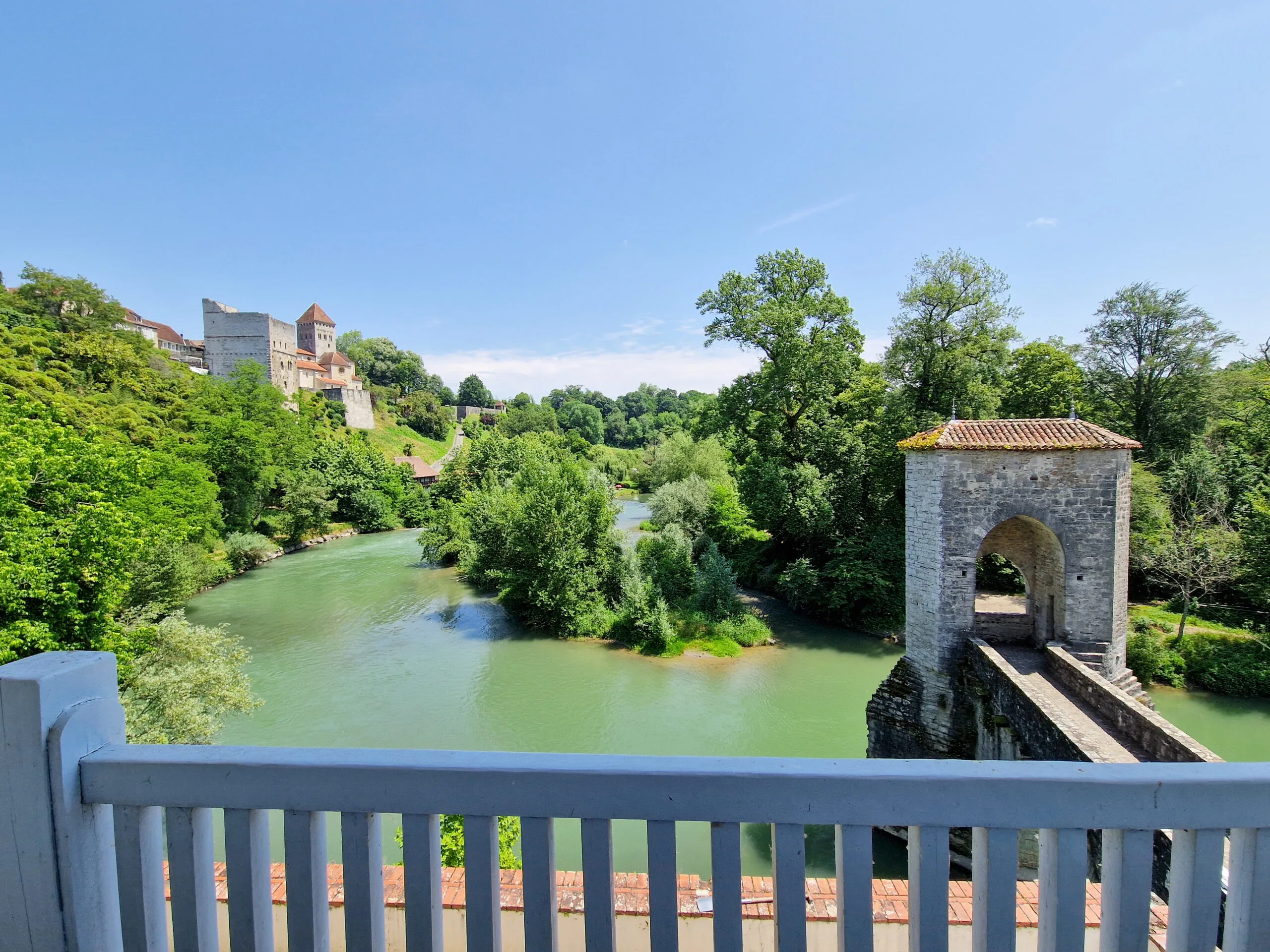 Hôtel à Sauveterre-de-Béarn